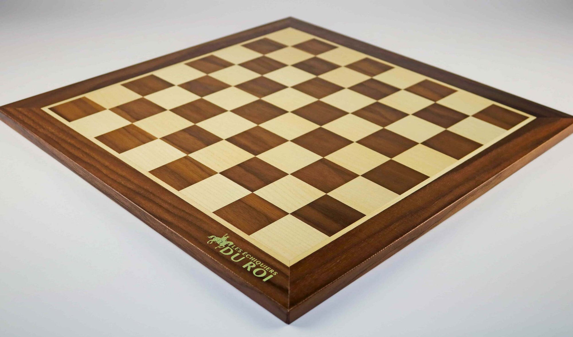 High-end 17 Inches Chess Board <br>Crafted in Walnut Wood