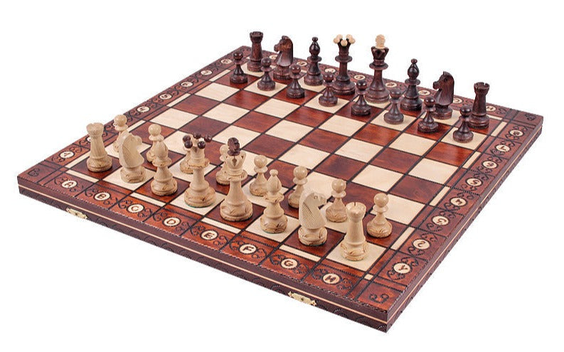 'Artisanal' Chess Set <br>Crafted in Maple and Hornbeam