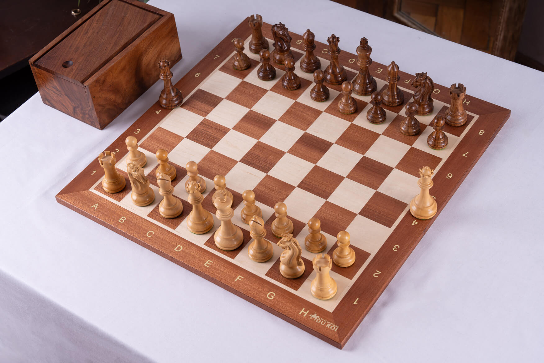 'Versailles' Chess Set <br>Crafted in Mahogany Wood