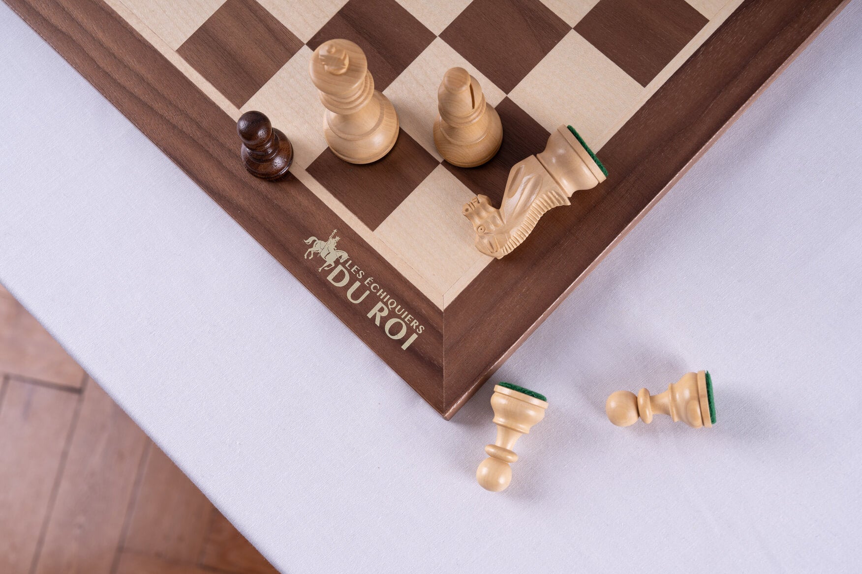 'Elite' Chess Set <br>Crafted in Walnut and Maple