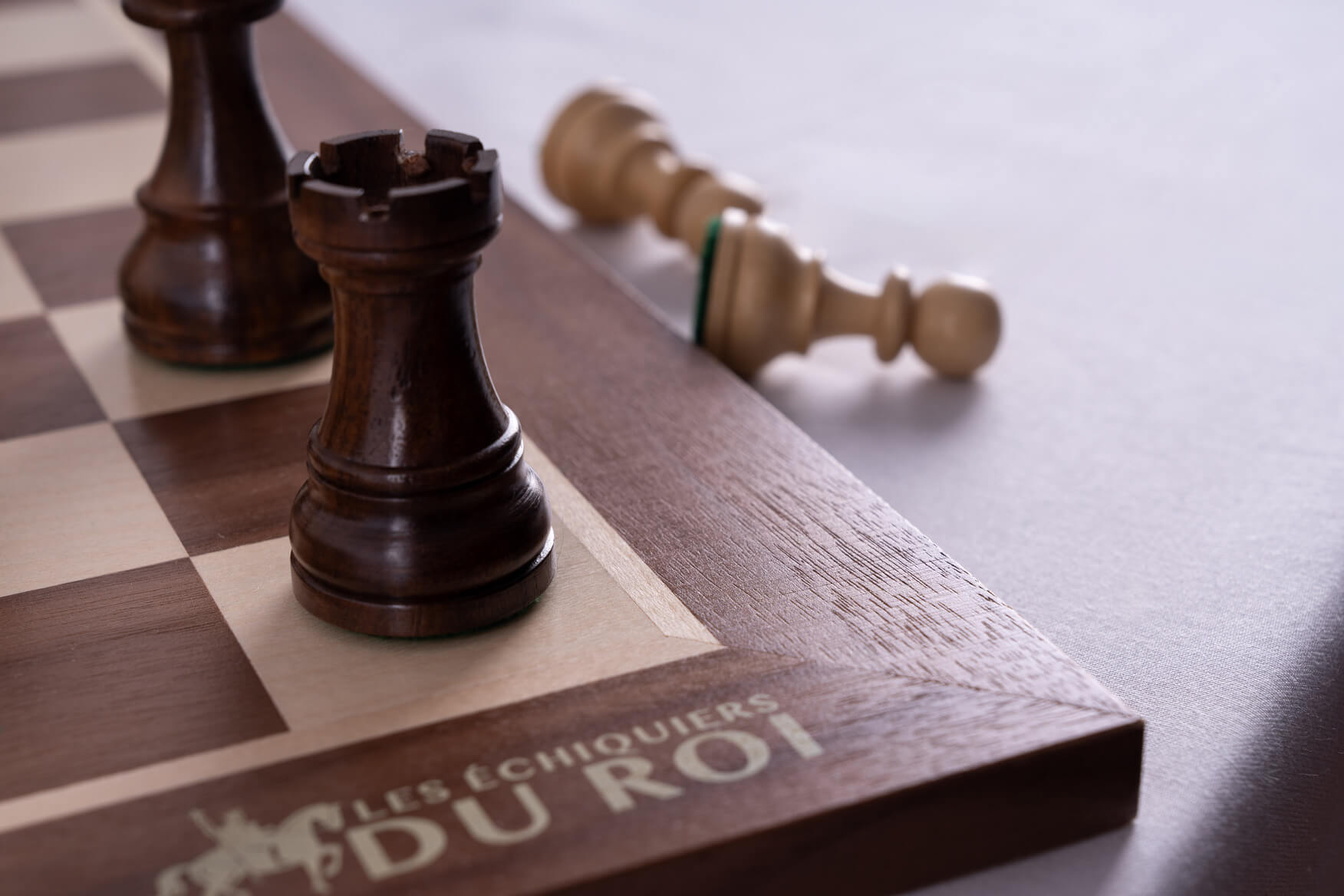 'Elite' Chess Set <br>Crafted in Walnut and Maple