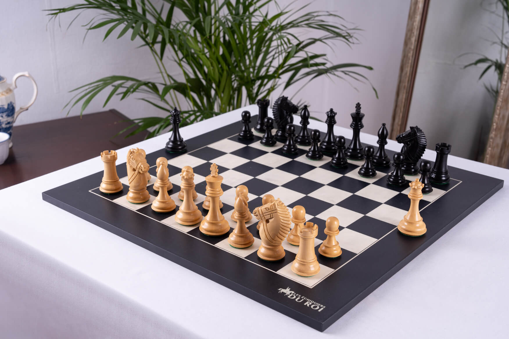 'Splendeur' Chess Set <br>Crafted in Poplar and Maple