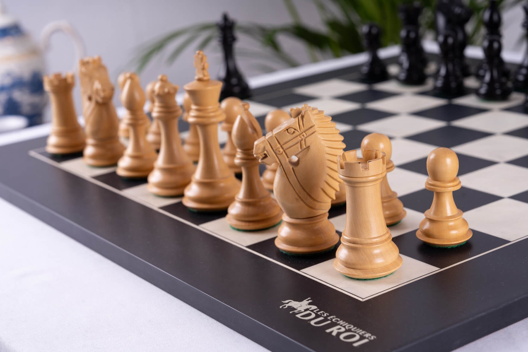 'Splendeur' Chess Set <br>Crafted in Poplar and Maple