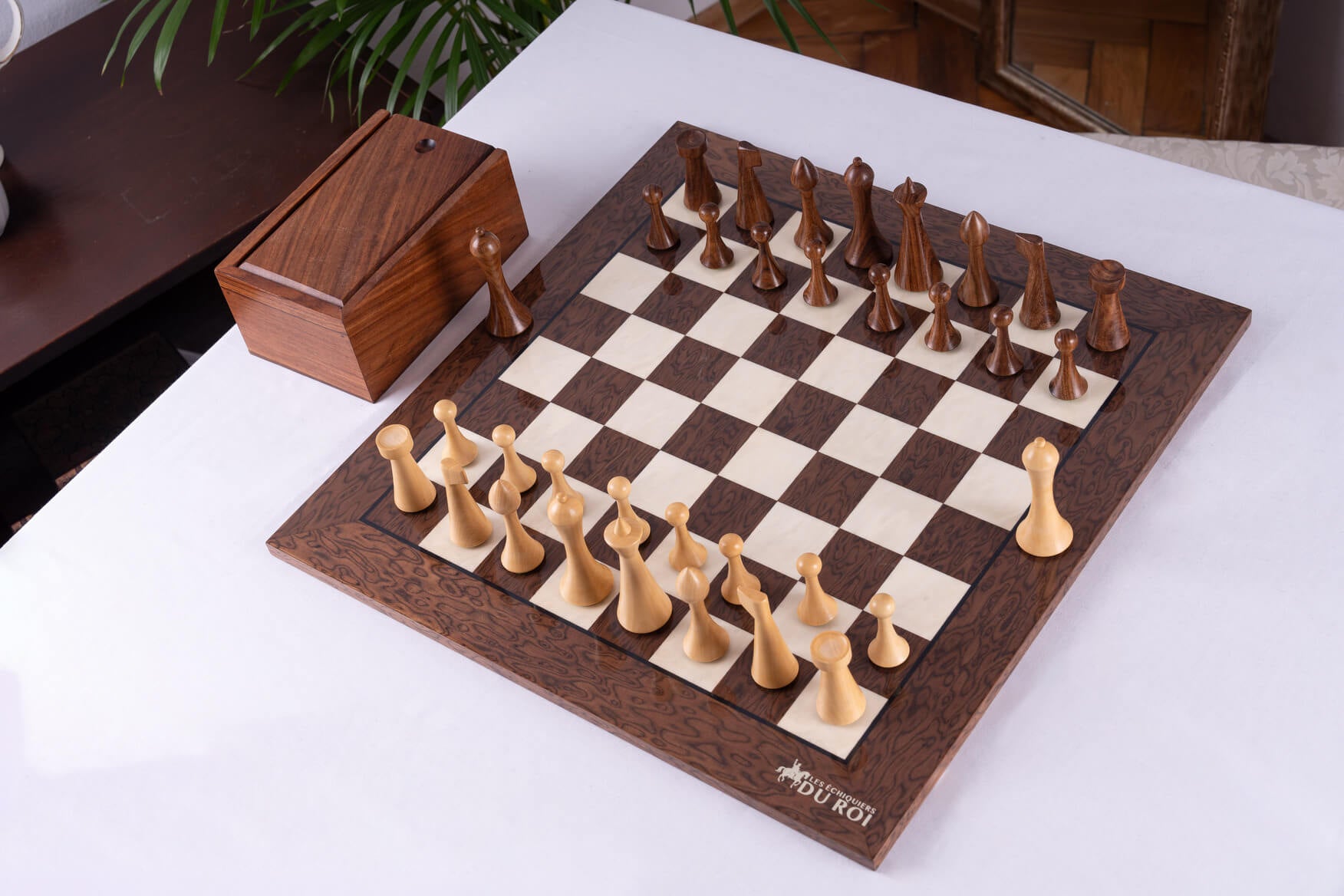 'Terre de Sienne' Chess Set <br>Crafted in Ashwood