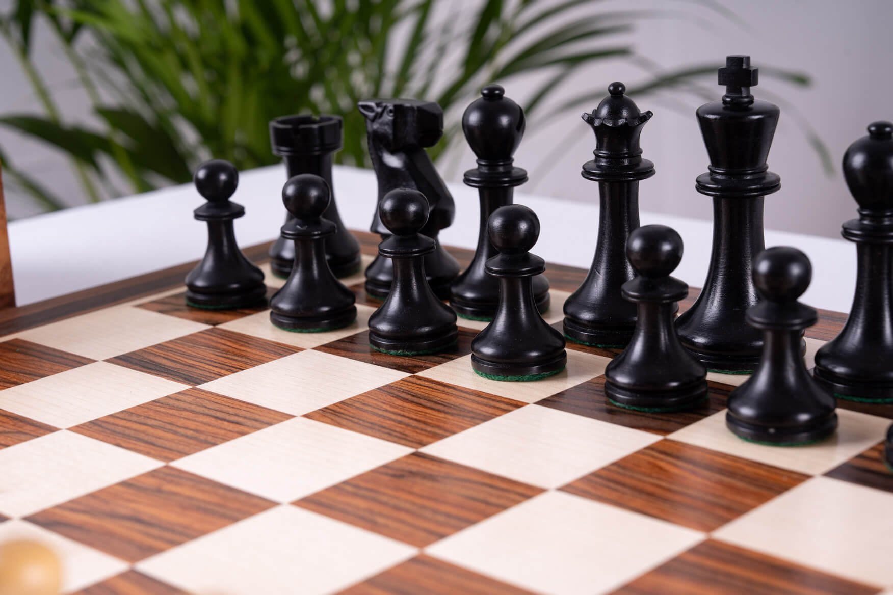 'Nuance' Chess Set <br>Crafted in Rosewood