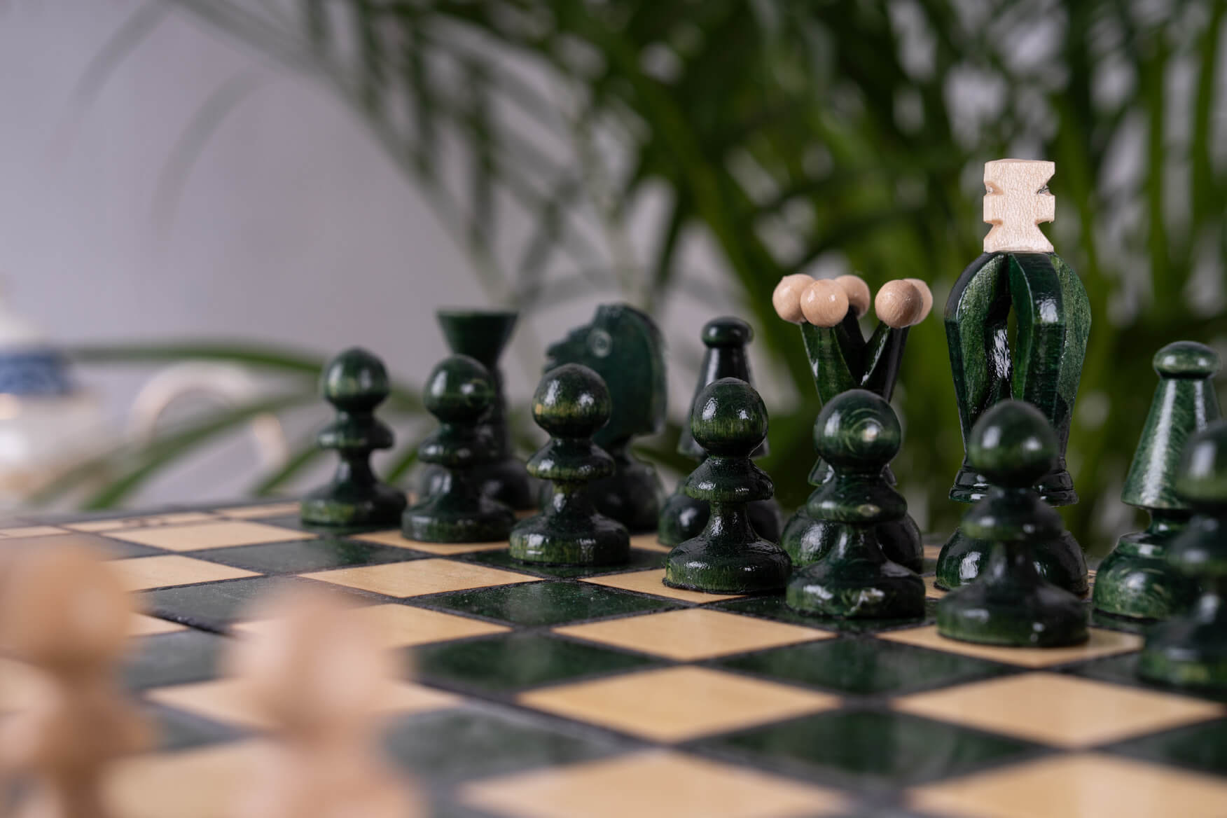 'Apple' Chess Set <br>Crafted in Hornbeam Wood