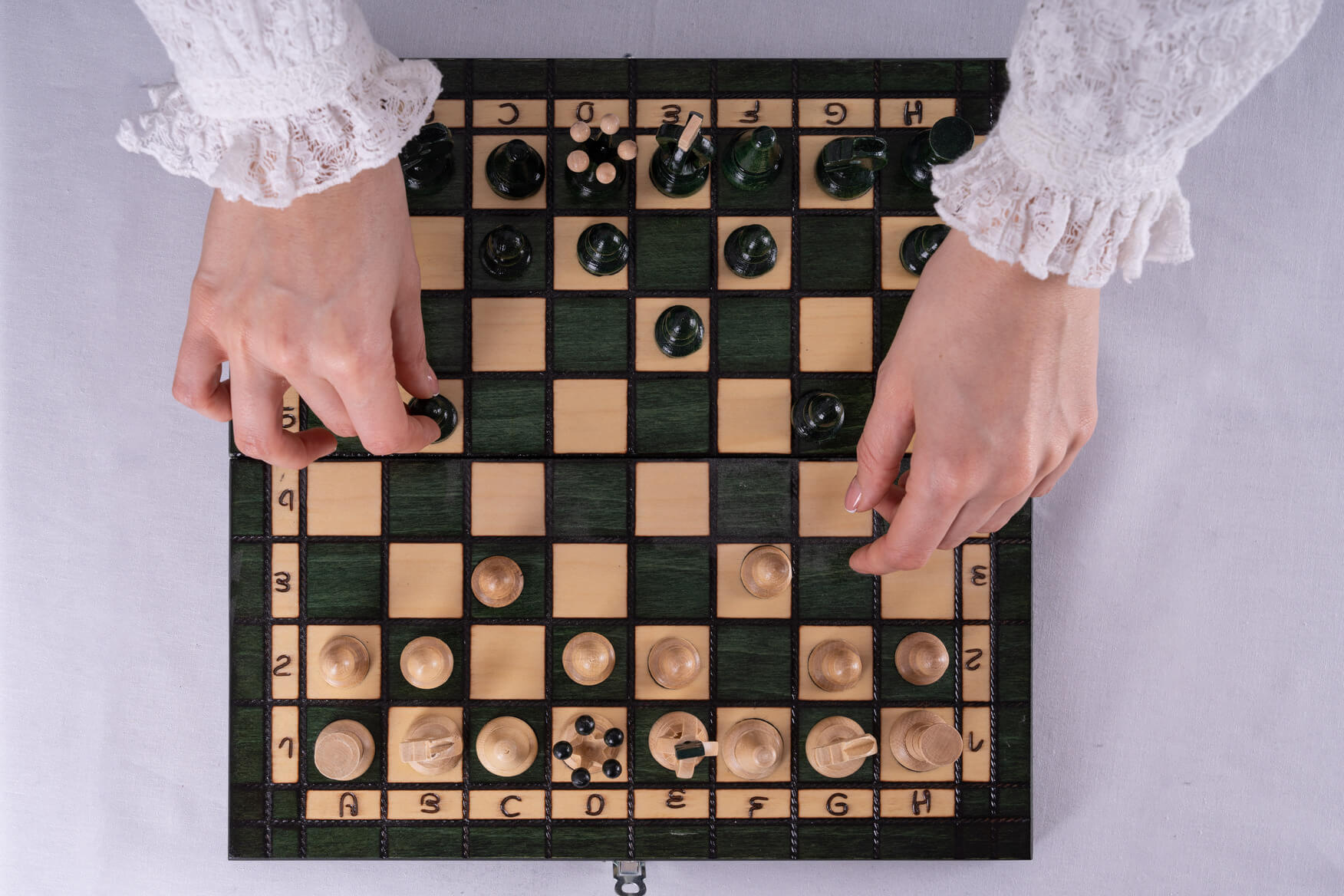 'Apple' Chess Set <br>Crafted in Hornbeam Wood