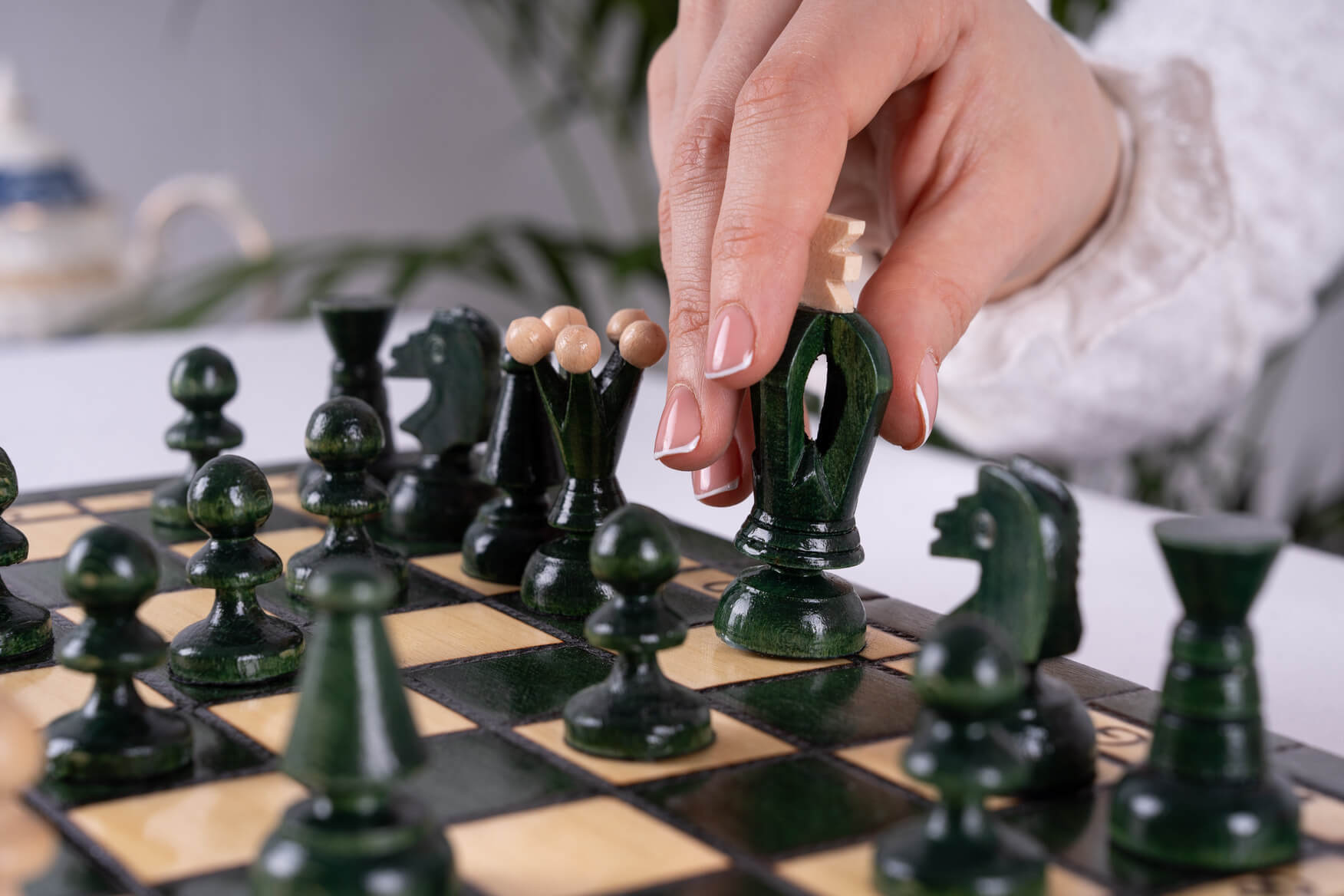 'Apple' Chess Set <br>Crafted in Hornbeam Wood