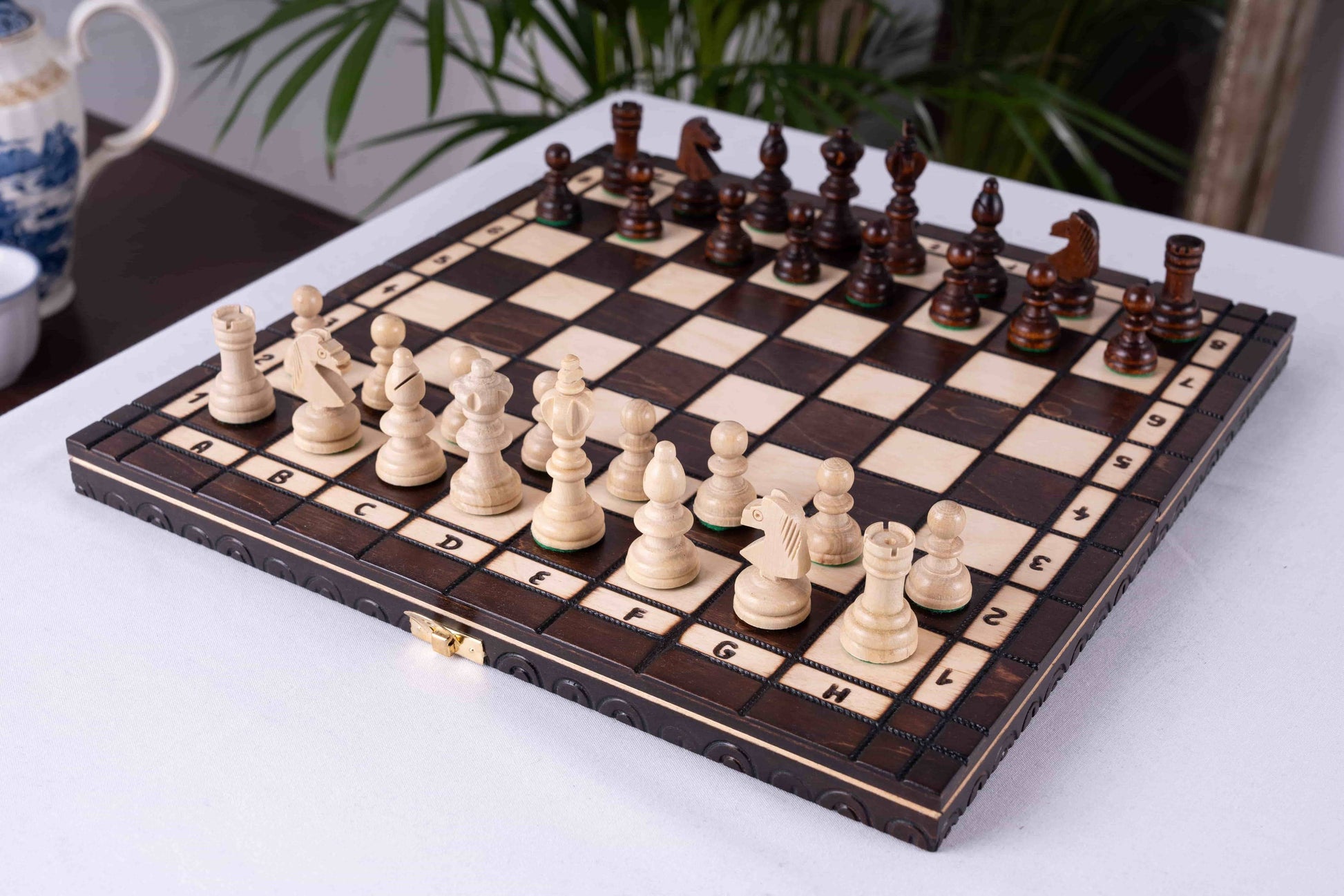 'Distinguished' Chess Set <br>in Hornbeam Wood