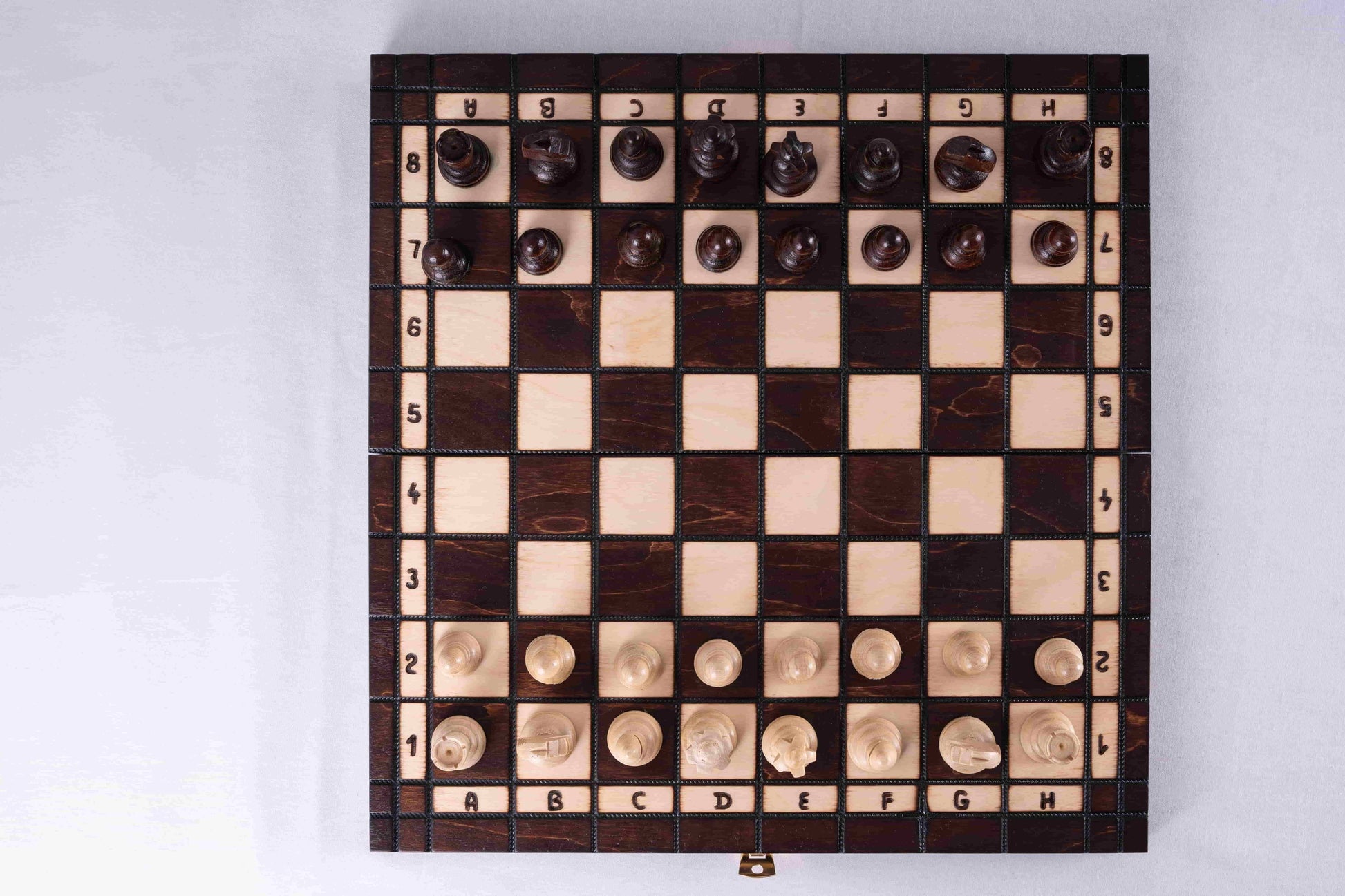 'Distinguished' Chess Set <br>in Hornbeam Wood