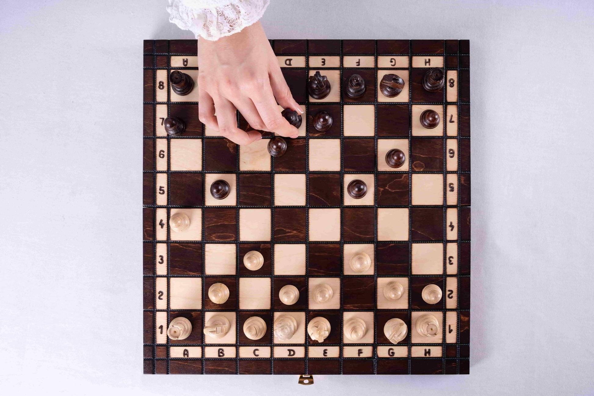 'Distinguished' Chess Set <br>in Hornbeam Wood