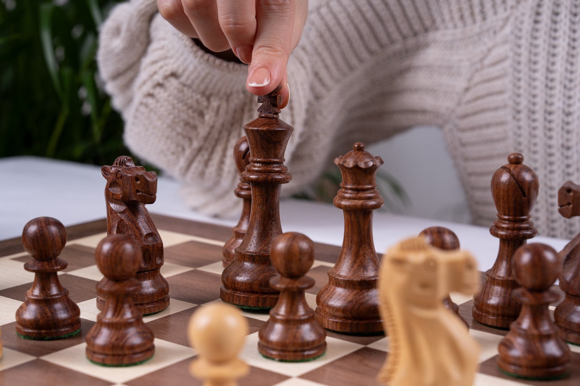 'Bayard' Chess Set <br>Crafted in Walnut and Maple Wood