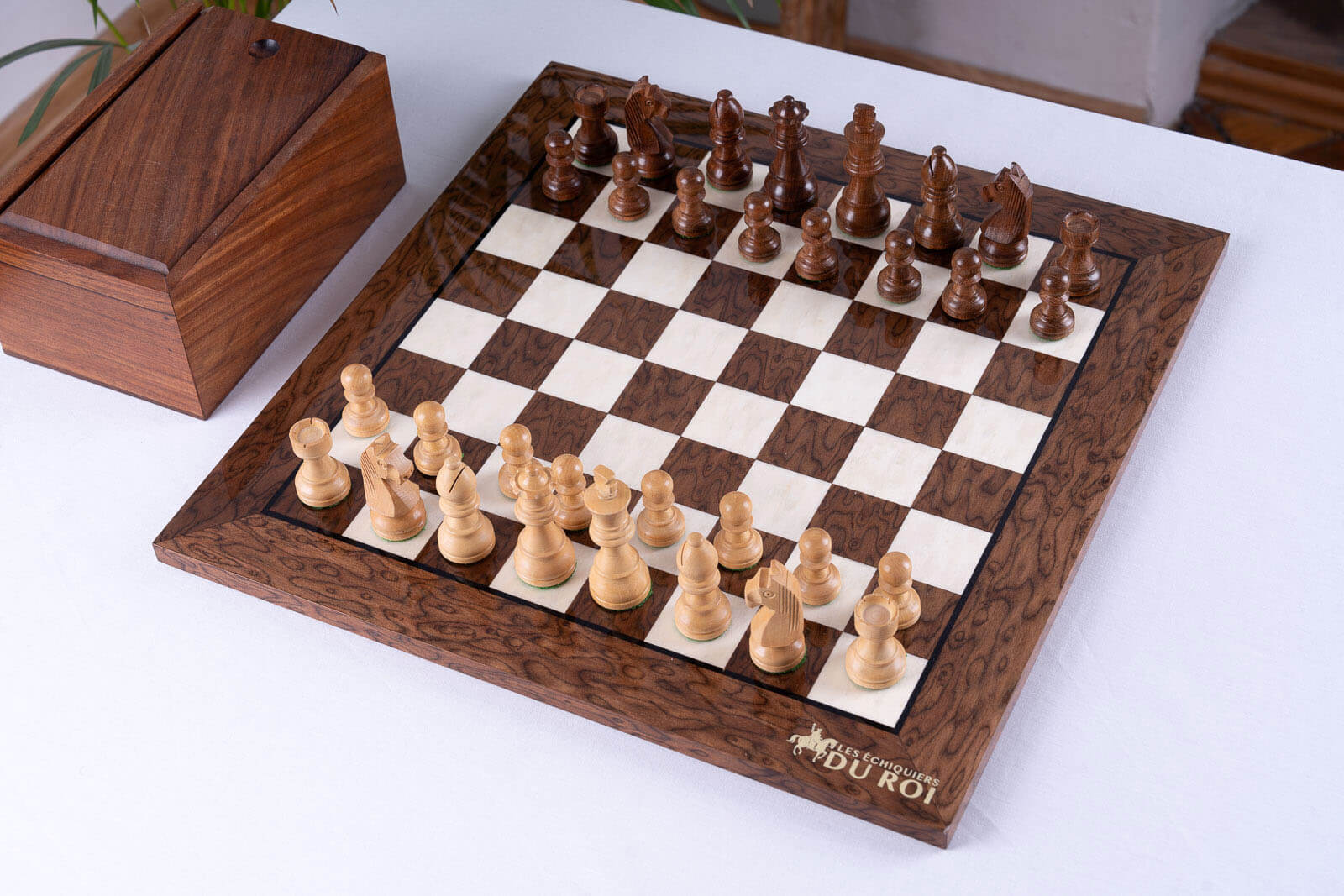 Supreme Chess Set <br>in Ash and Boxwood