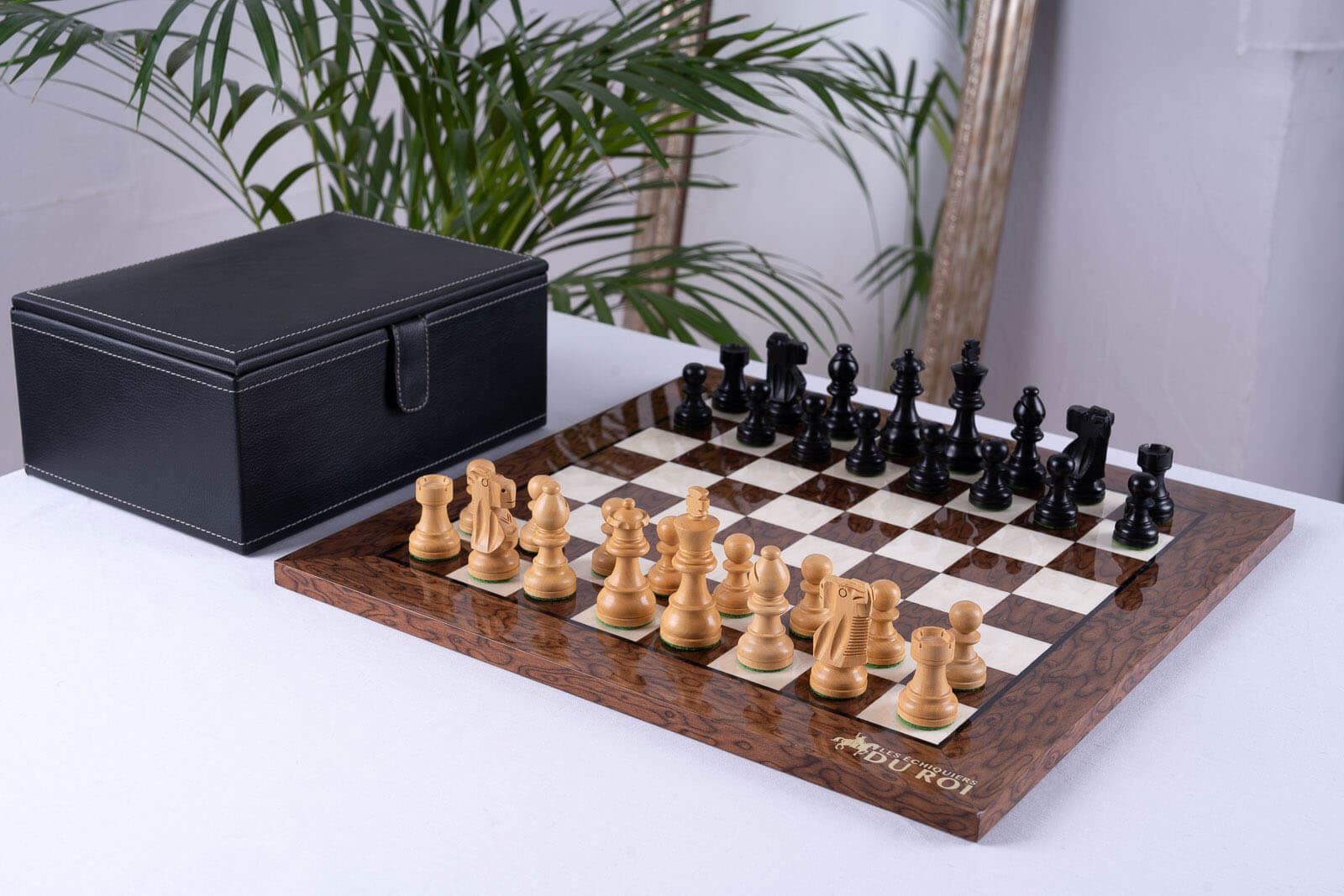 Hegemonic Chess Set <br>in Ash and Boxwood