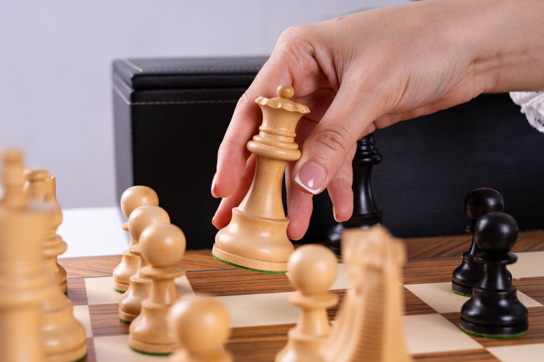 Sovereign Chess Set <br>in Teak Wood