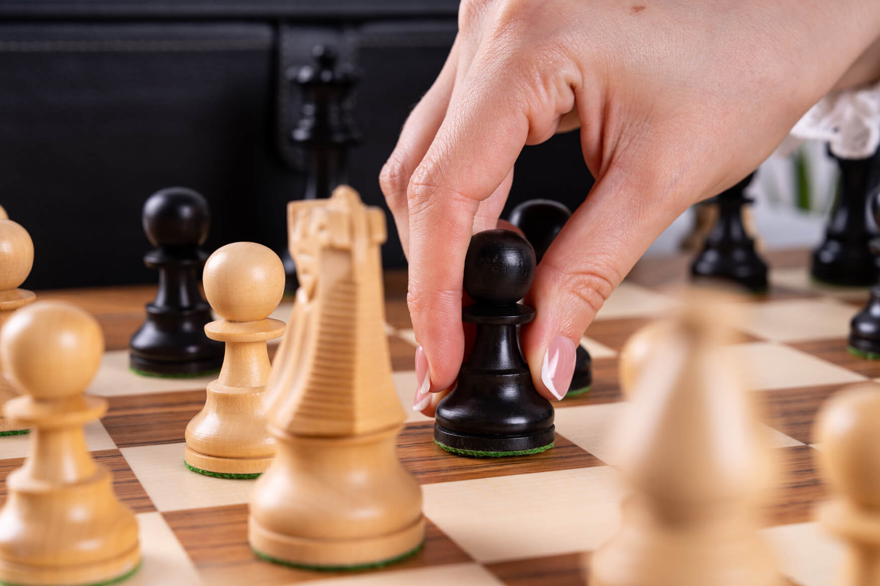 Sovereign Chess Set <br>in Teak Wood