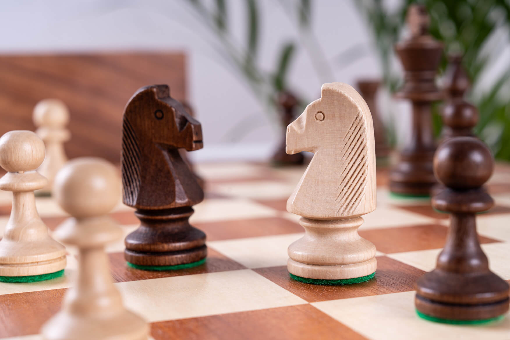 'Victory' Chess Set <br>in Mahogany Wood