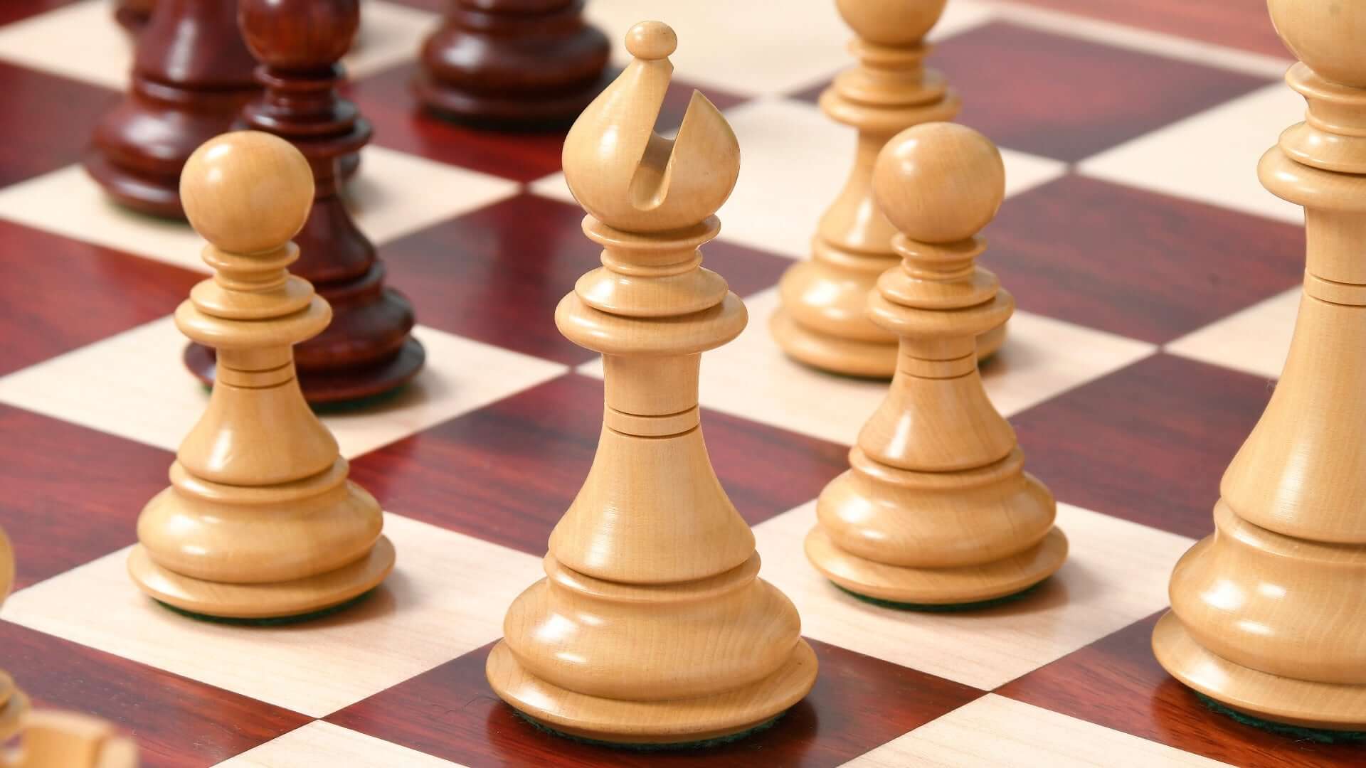 'Grandeur' Chess Pieces <br>Crafted in Bud Rosewood