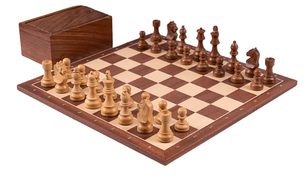 'Vintage' Chess Set <br>Crafted in Mahogany Wood