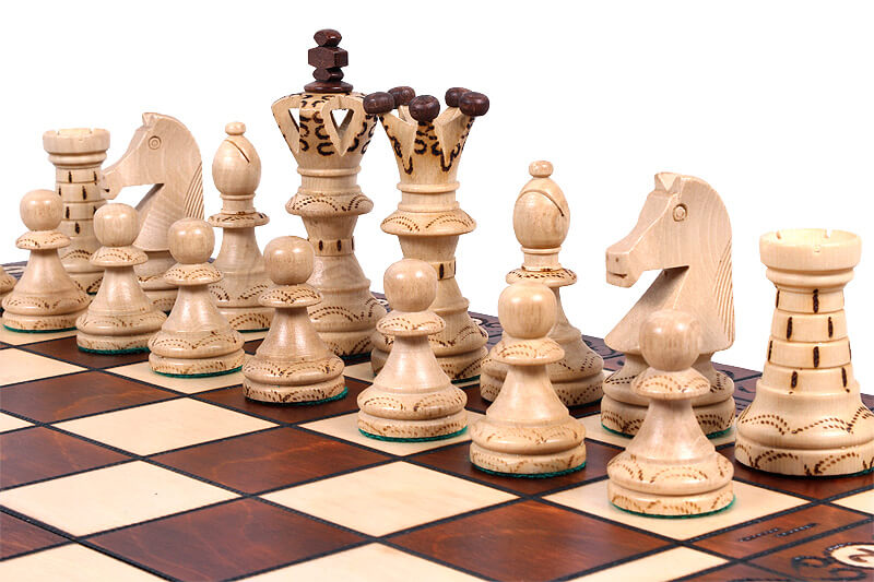 'Artisanal' Chess Set <br>Crafted in Maple and Hornbeam