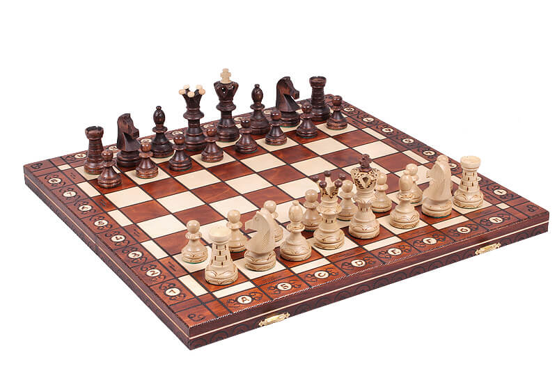 'Artisanal' Chess Set <br>Crafted in Maple and Hornbeam