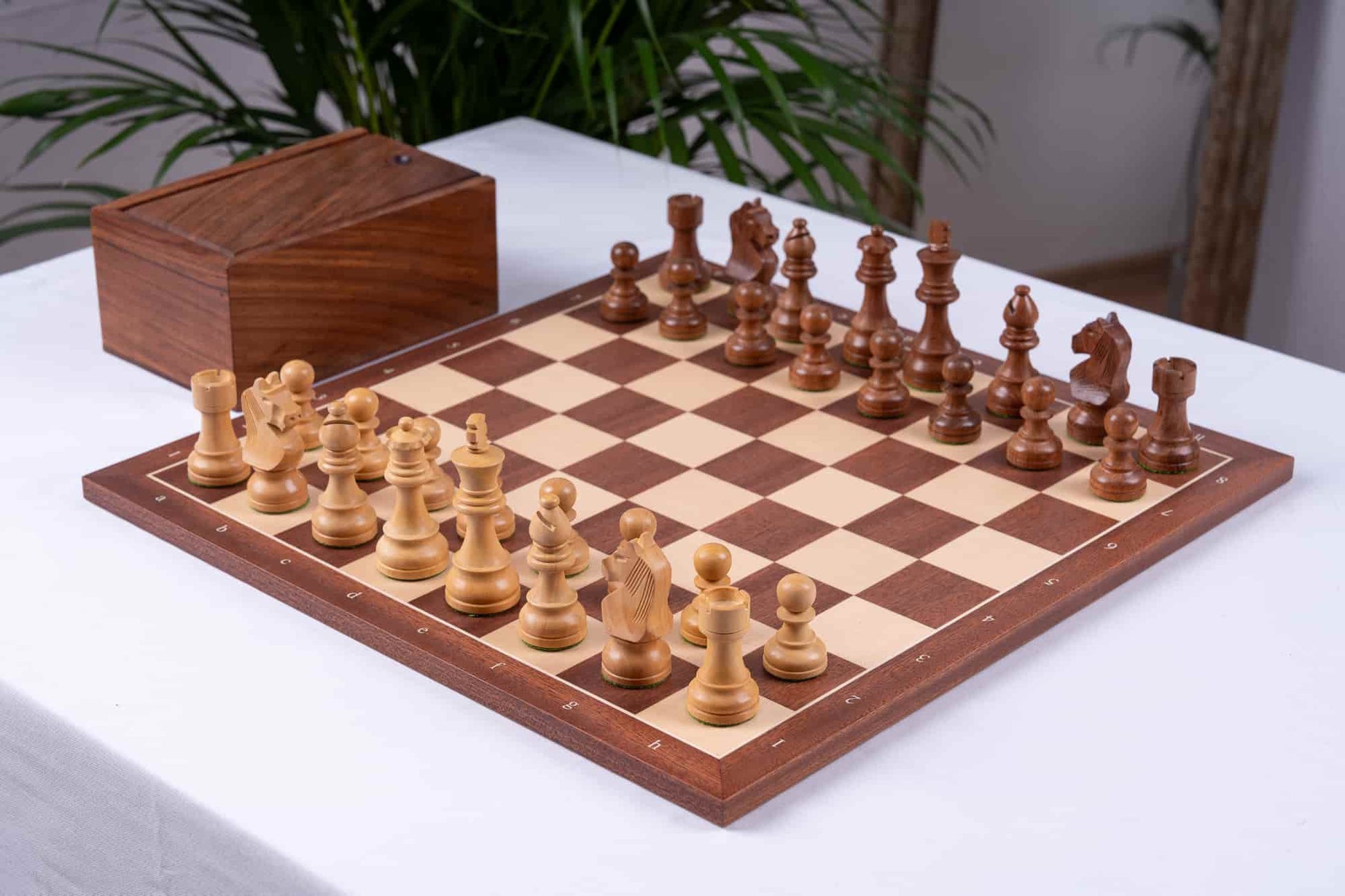 'Vintage' Chess Set <br>Crafted in Mahogany Wood