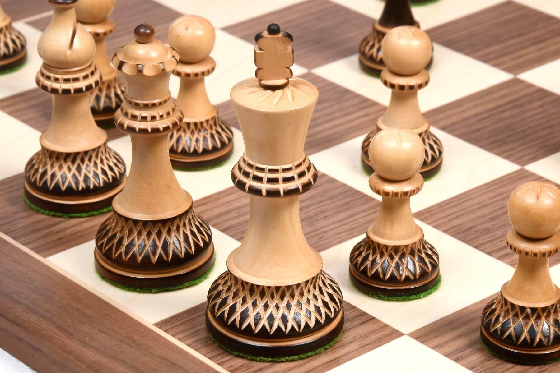 'Premier' Chess Set <br>Crafted in Walnut and Acacia