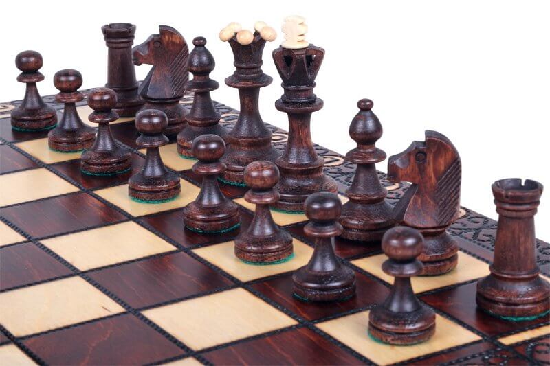 'Élysée' Chess Set <br>Crafted in Maple and Hornbeam