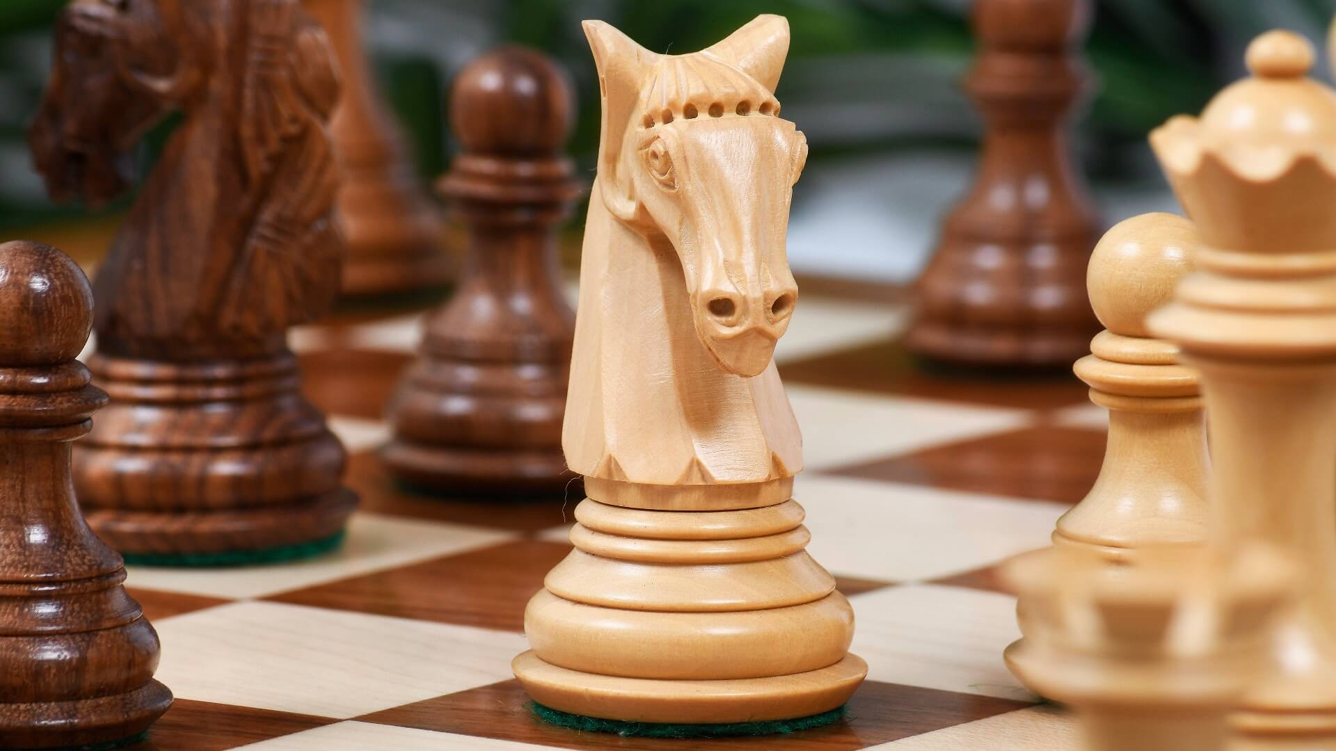 'Opera' Chess Set <br>Crafted in Acacia & Rosewood