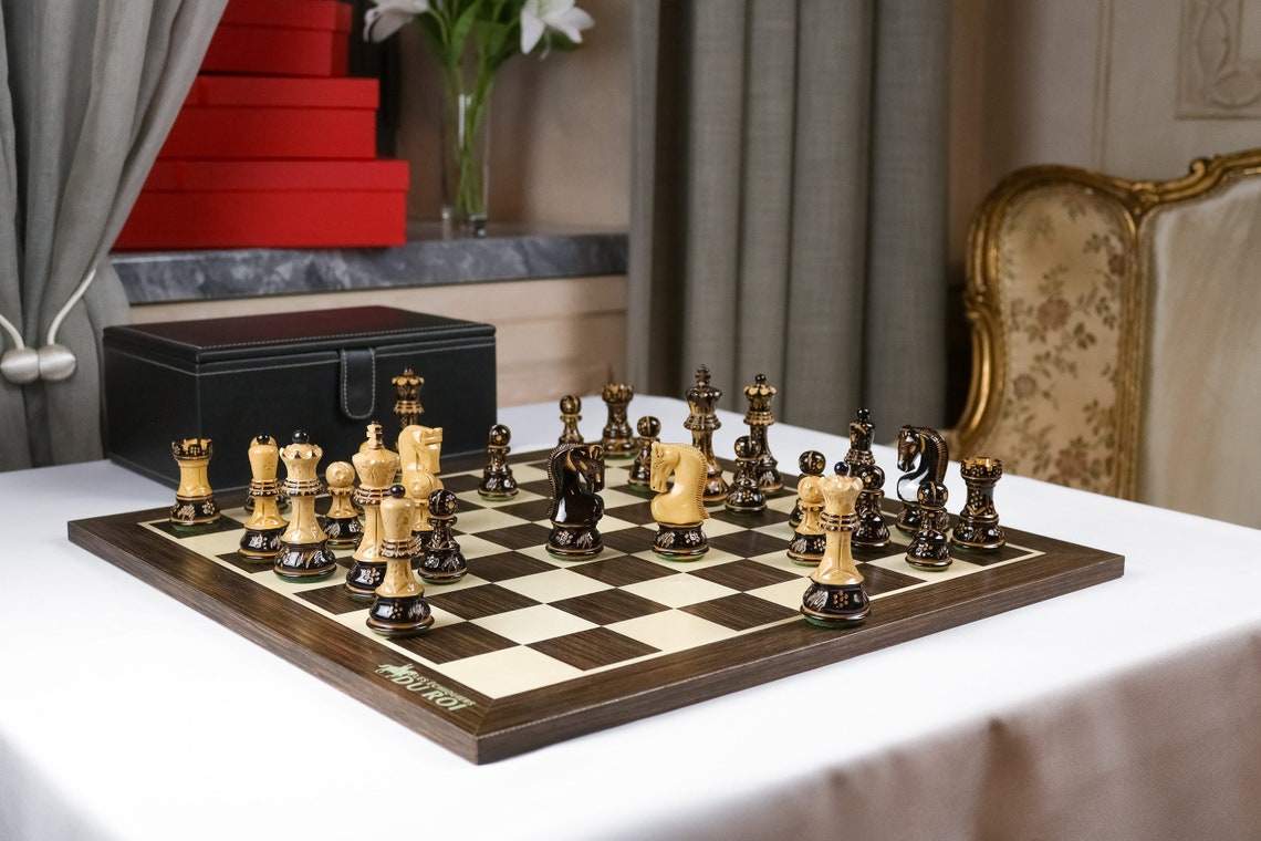 'Elegance' Chess Set <br>with Burnt Wood Pieces