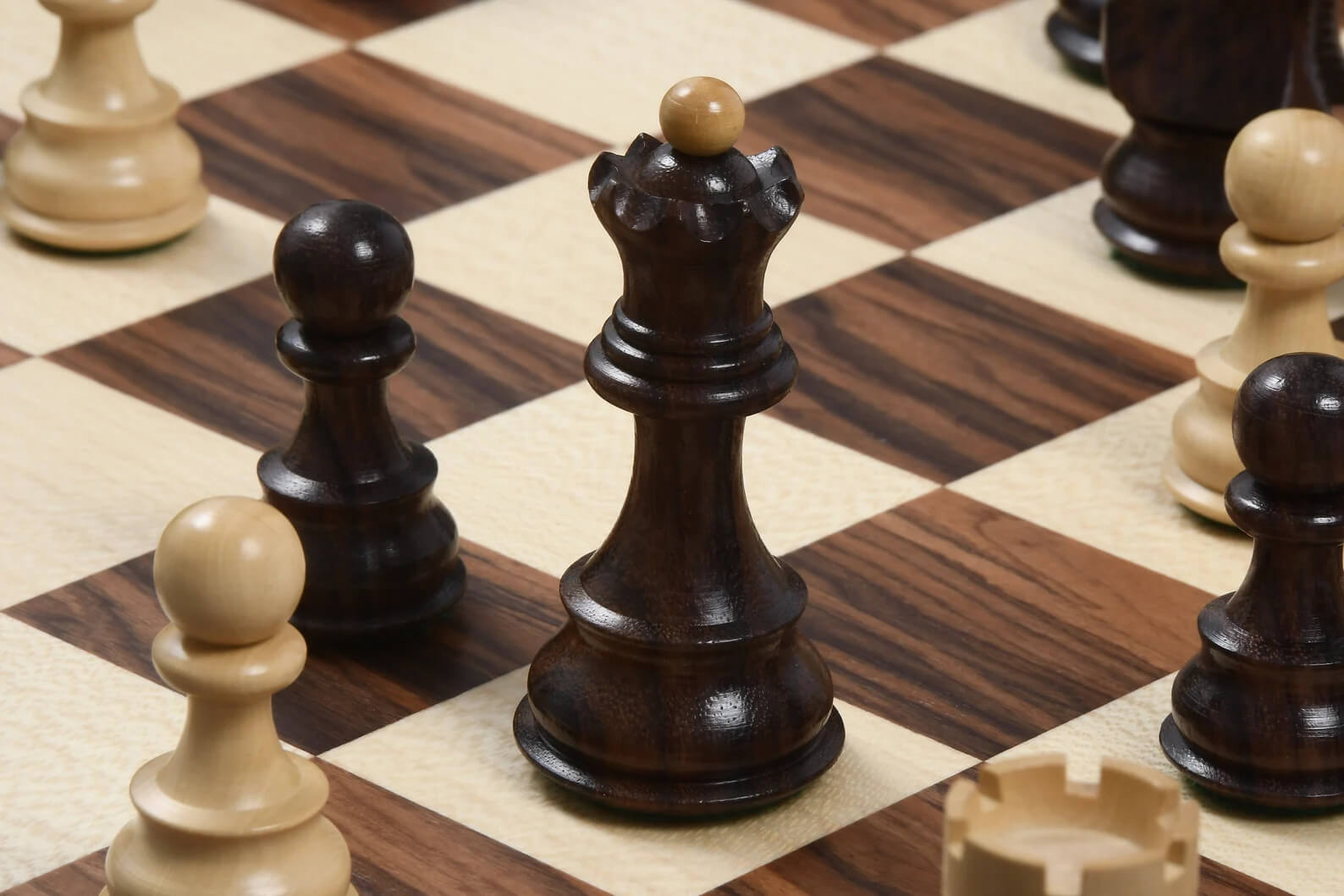 'Magnificent' Chess Set <br>Crafted in Rosewood