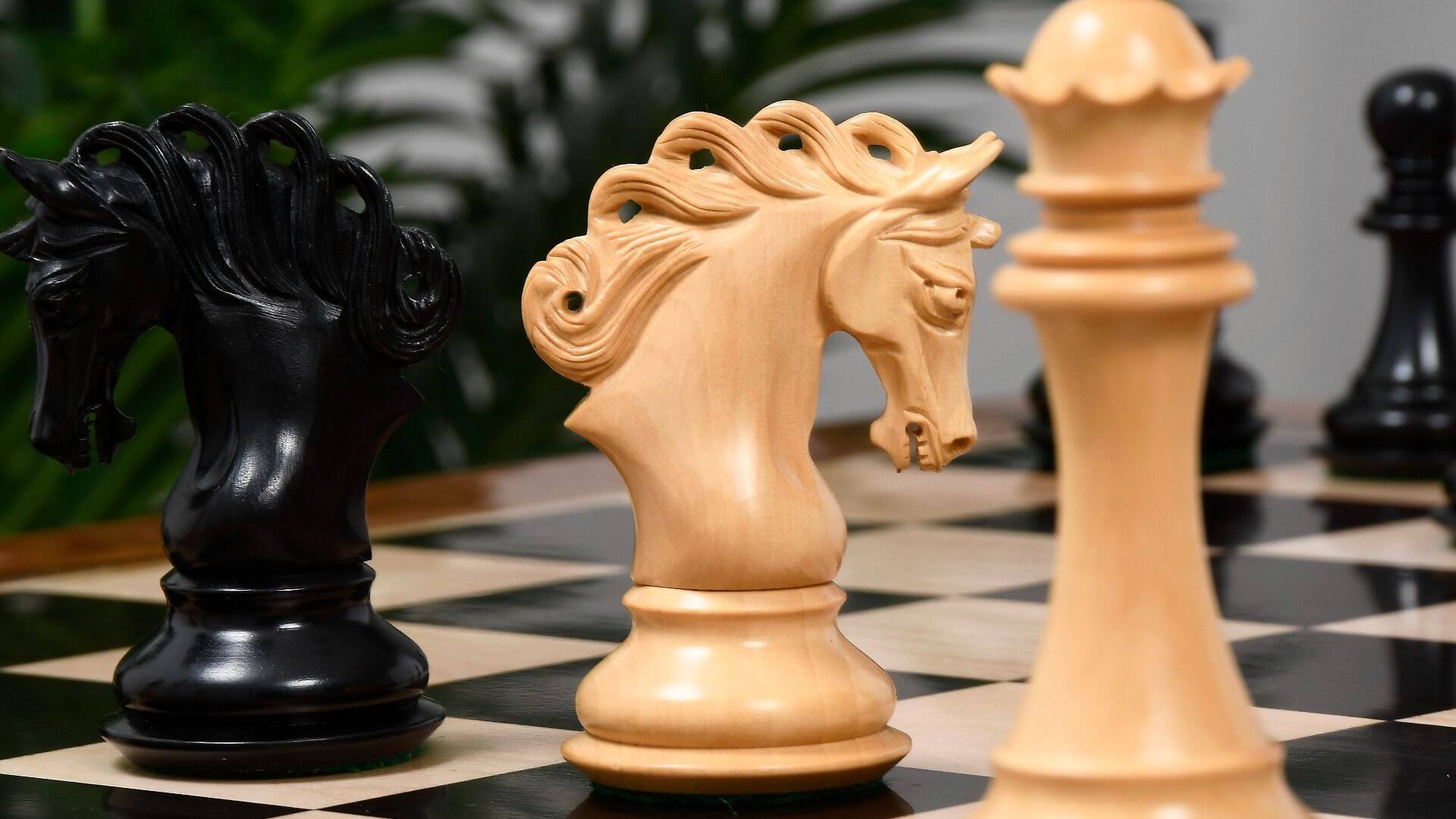 'Grand' Chess Set <br>Crafted in Ebony