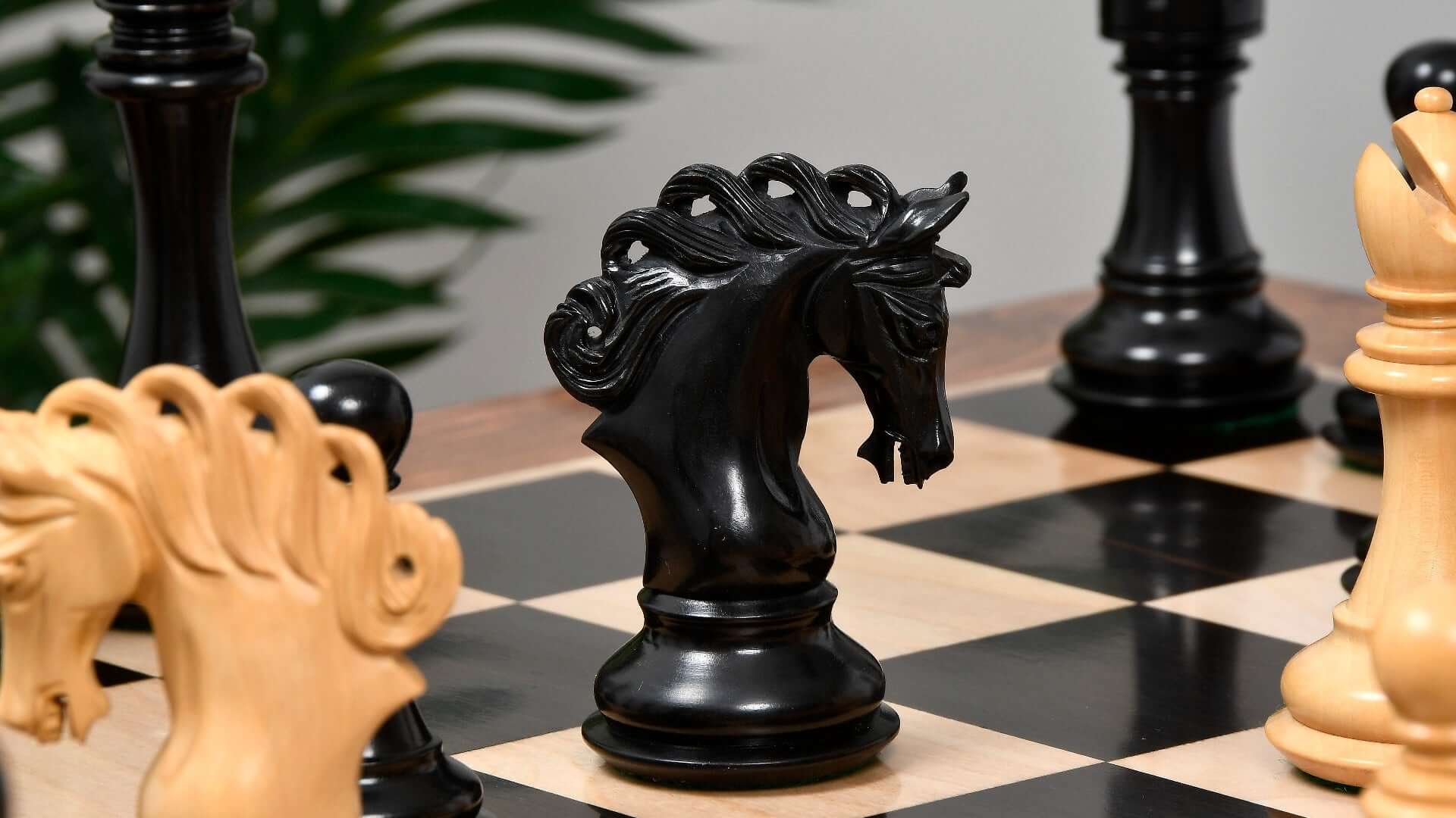 'Opulence' Chess Pieces <br>Crafted in Ebony and Boxwood