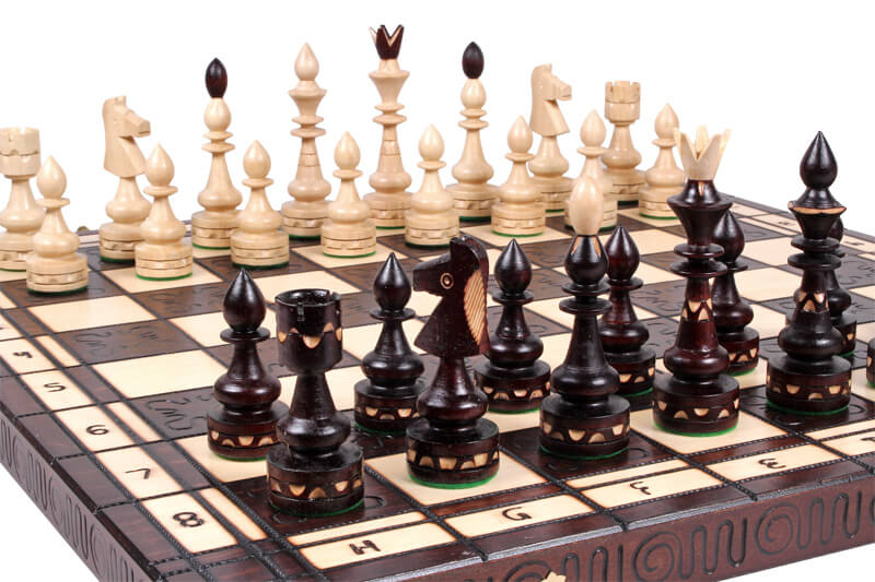 'Antique' Chess Set <br>Crafted in Maple and Hornbeam