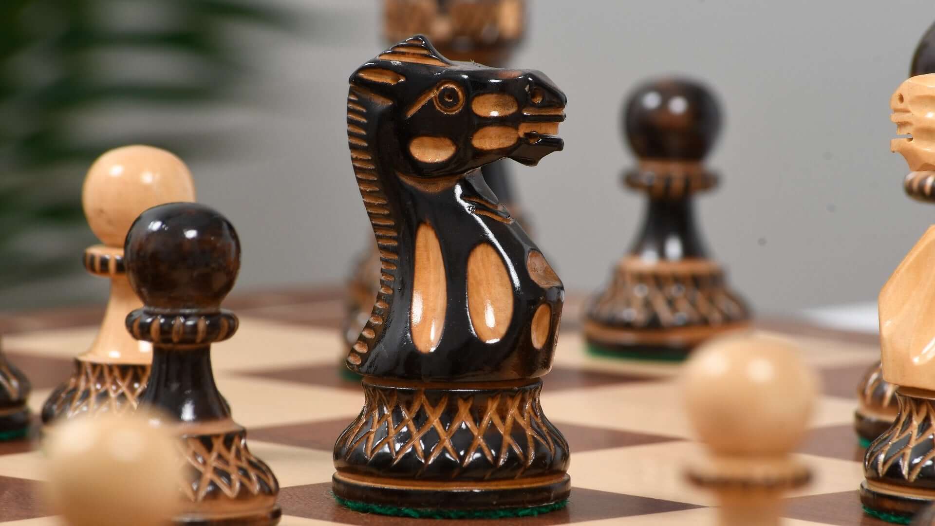 'Bourgeois' Chess Set <br>Crafted in Burnt Boxwood