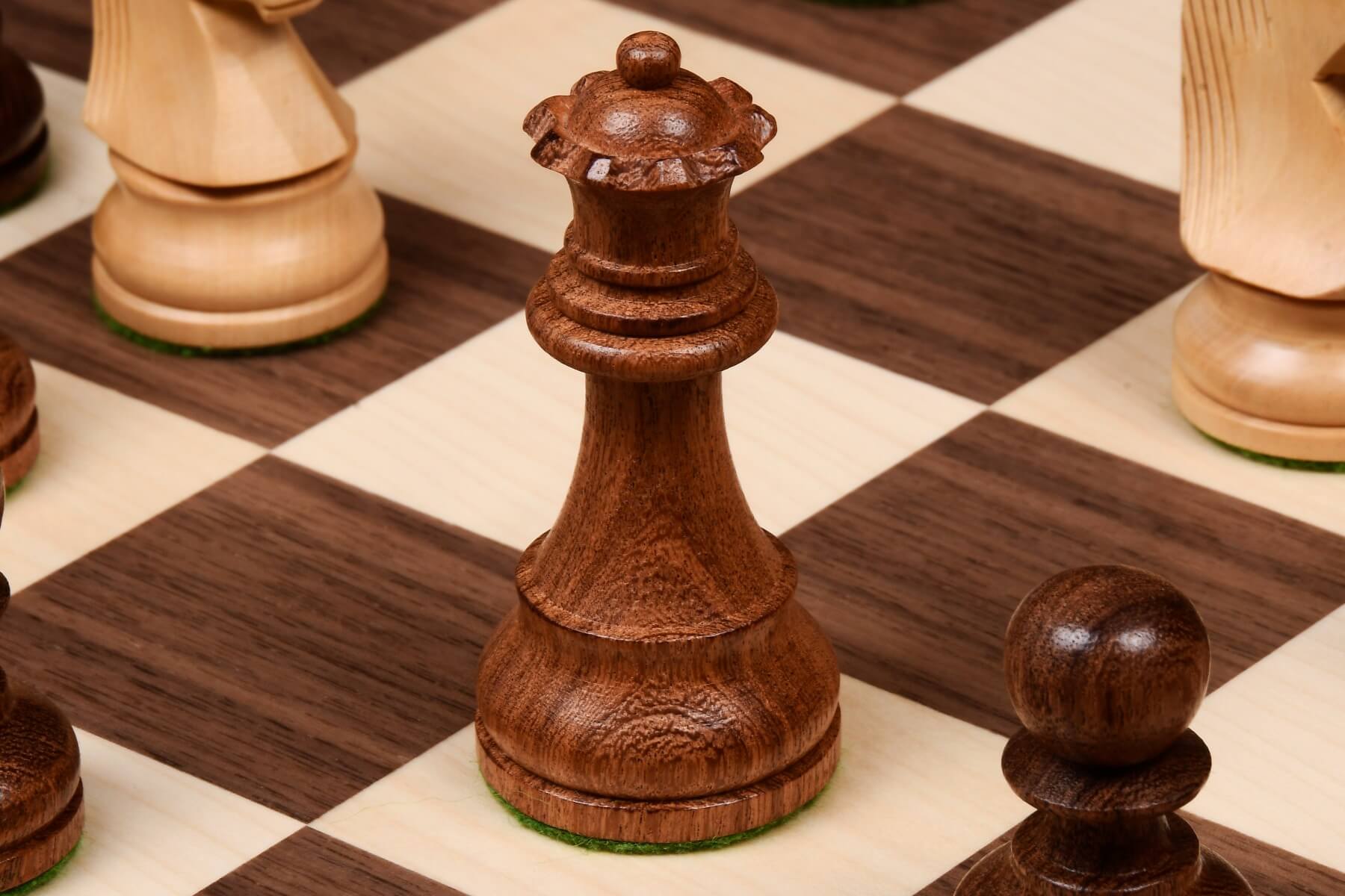 Regal Chess Pieces Crafted in <br>Exquisite Acacia and Boxwood