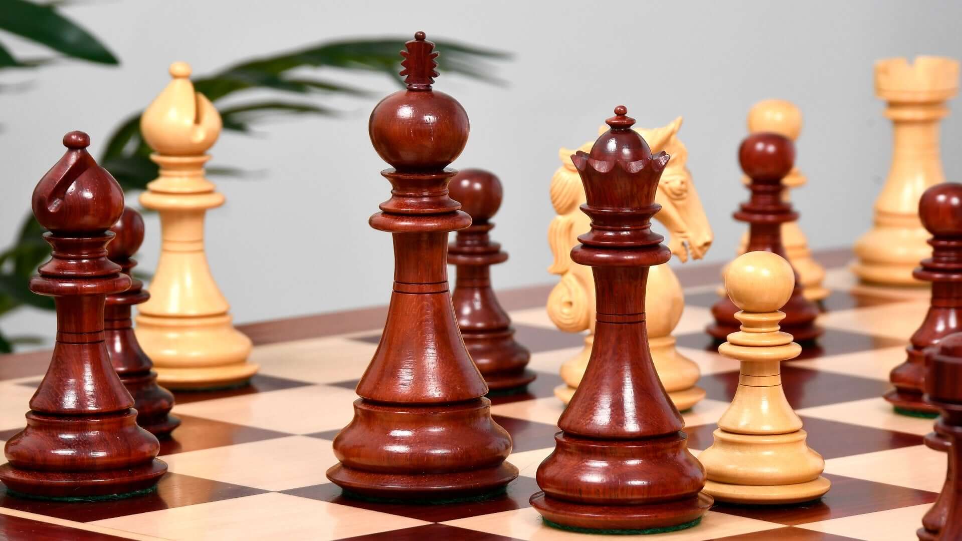 'Artistic' Chess Set <br>Crafted in Rosewood