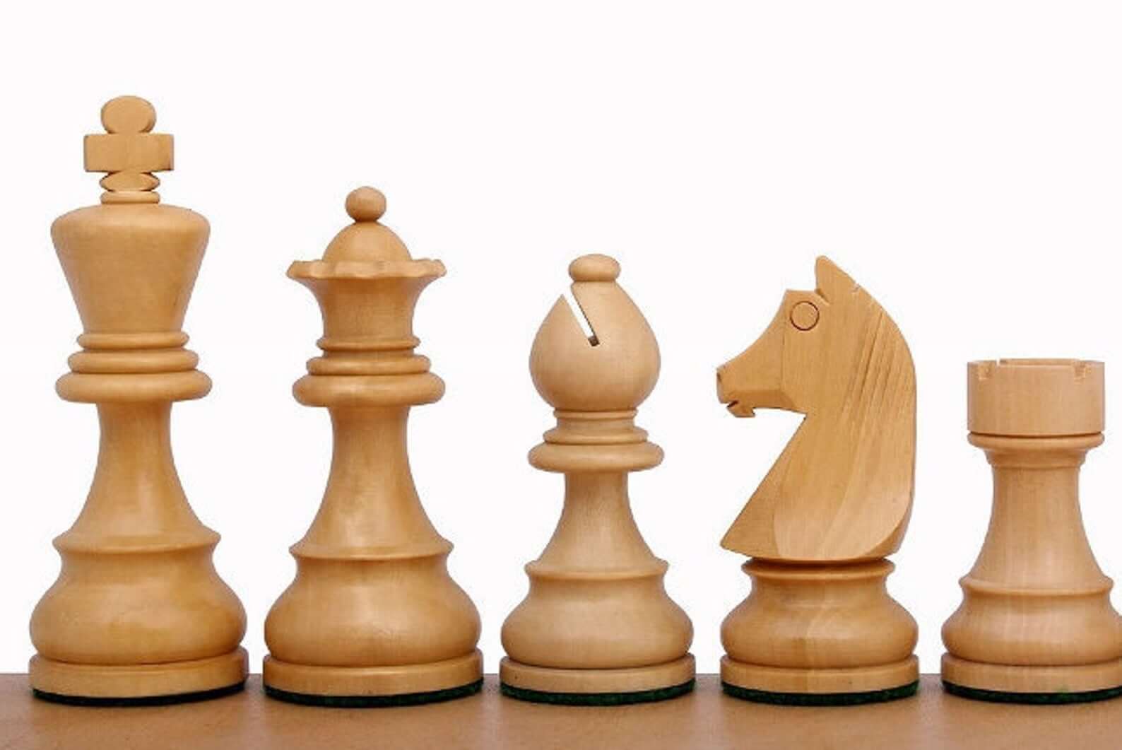 'Timeless Elegance' Chess Pieces <br>Crafted in Ebonized Boxwood