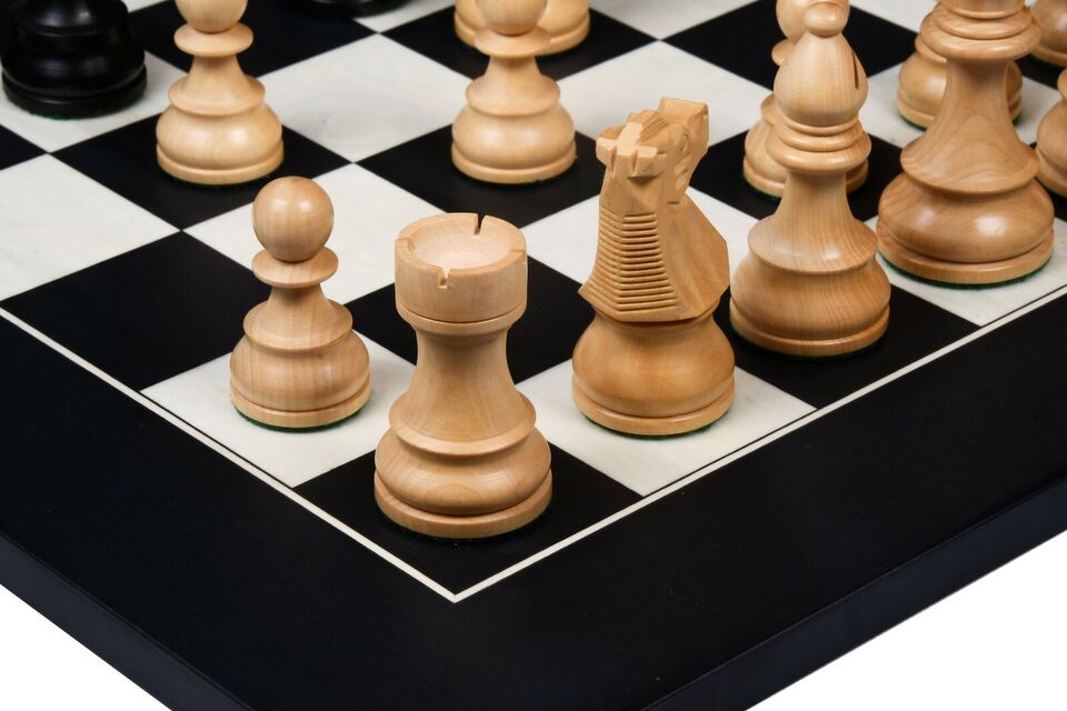 'Amateur' Chess Set <br>Crafted in Boxwood