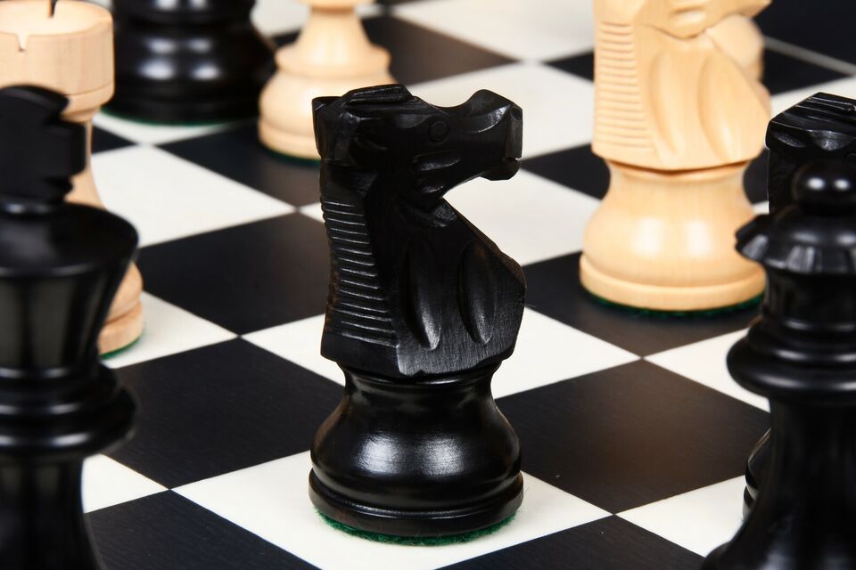 'Amateur' Chess Set <br>Crafted in Boxwood